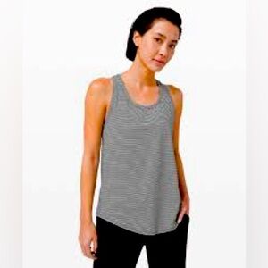 LULULEMON SWIFTLY Gray Thin Scallaop Strap Tank Top Womens size Small